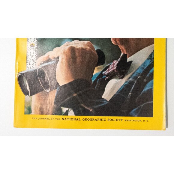 National Geographic Magazine October 1966 Vol. 130 No. 4 - Picture 4 of 8